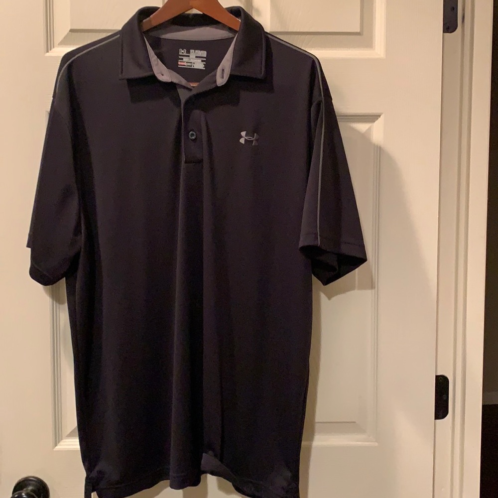 Men’s Under Armour  2 XL Black with Grey Under Armour  Heat Gear !  Golf Shirt!